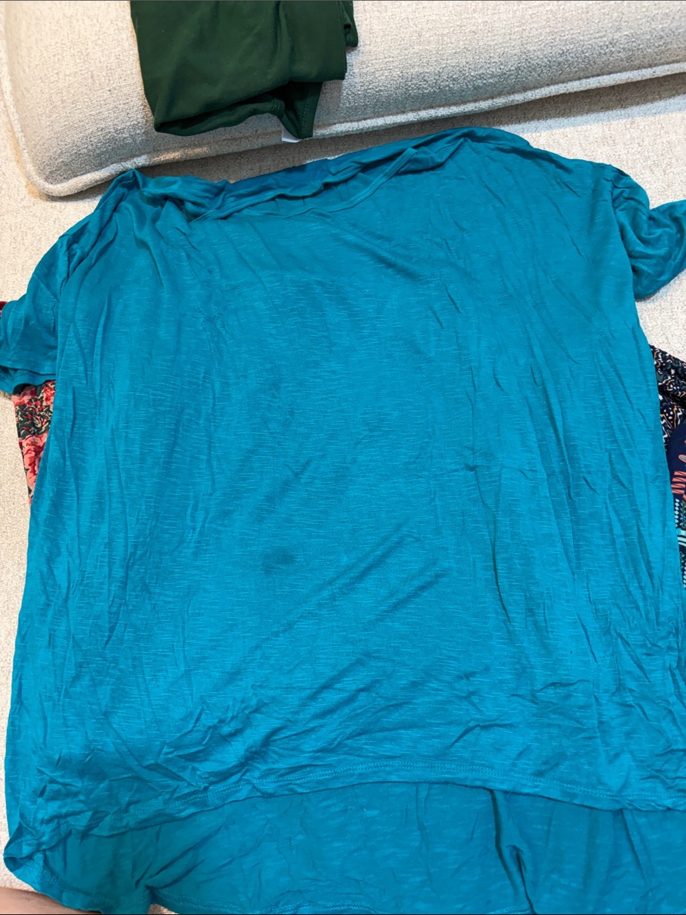 Bundle of EIGHT LuLaRoe TOPS AND LEGGINGS 💫💫 - Picture 7 of 12